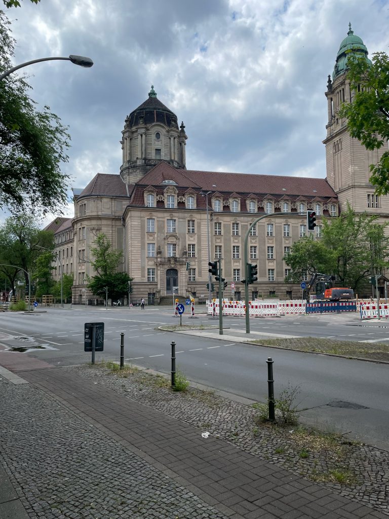 Gefährdung des Straßenverkehrs: Freispruch vor Amtsgericht Tiergarten